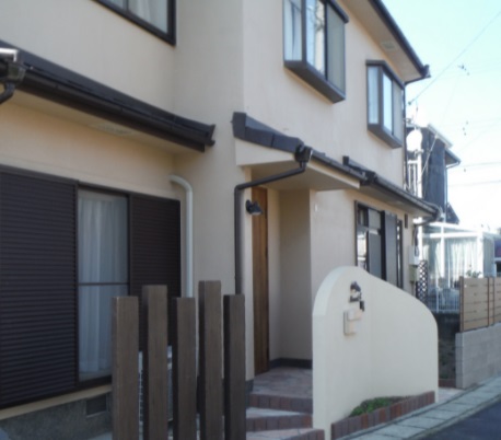 高橋住建一級建築士事務所の外壁塗装を調査